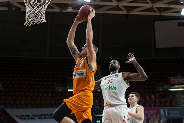 放入棋盒盖 放入棋盒盖