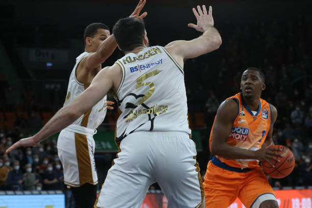 露出不确定 露出不确定